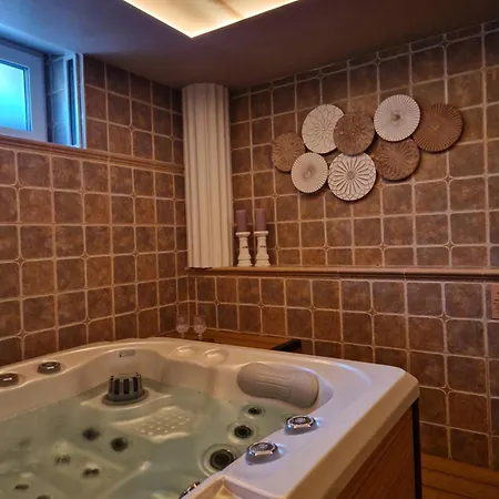 شقة So Vstupom Do Privatneho Wellness A Vyhladom Na Hrad