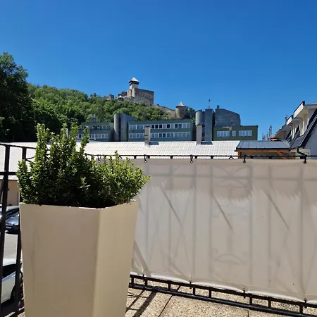 شقة So Vstupom Do Privatneho Wellness A Vyhladom Na Hrad Trenčín