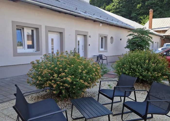 So Vstupom Do Privatneho Wellness A Vyhladom Na Hrad Lägenhet